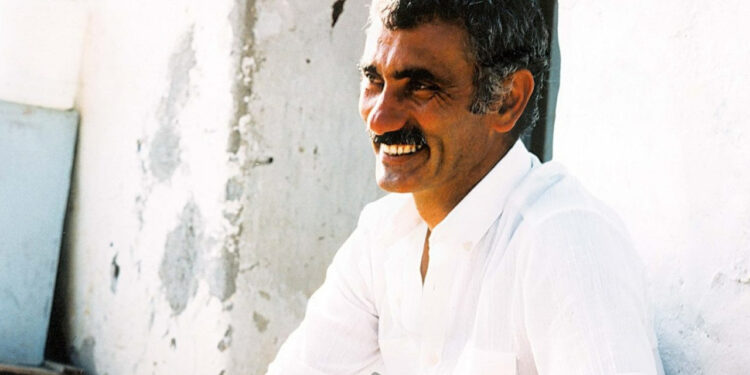 Yılmaz Güney'in Gençliğinde Yazdığı Öykü Ortaya Çıktı