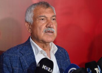 Yine bir hukuksuzluk; kendileri gibi düşünmeyenleri tasfiye etmeye çalışıyorlar!