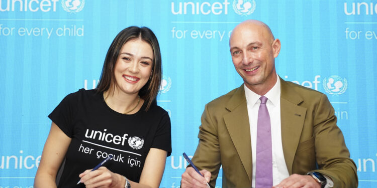 Zehra Güneş'ten UNICEF İle İş Birliği! 'Çocukların Hayatını Değiştirmek İstiyorum'