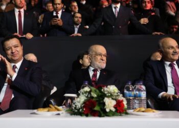 Milli Görüş’ün Saadet Partisi’nde Mahmut Arıkan’ın liderlik dönemi başladı