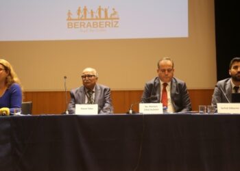 ‘İktidarlar gelip geçici, halklar olarak bir arada olmalıyız’