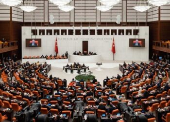 ‘Kayyım kanunu’nun iptali için teklif