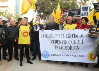 İzmir’de okullara imam atamalarına tepki