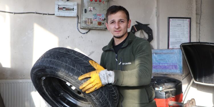 Yüksek fiyatlar ikinci el ve çıkma kış lastiklerine rağbetti arttırdı