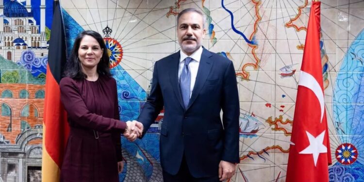 Almanya’dan Türkiye’ye uyarı: Kürtlerle çatışmayın