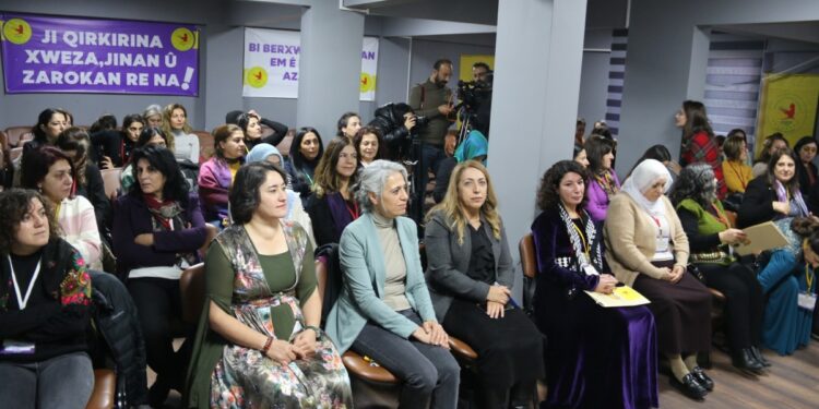 DBP Kadın Meclisi Sözcüsü: Özerk Yönetim’in kazanımlarına saldırmaktan vazgeçin