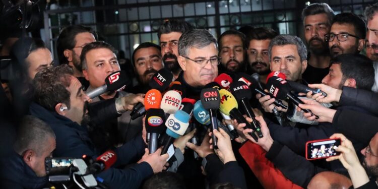 Amed Barosu Nevzat Bahtiyar’a verilen cezaya itiraz edecek