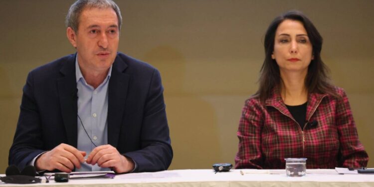 Eş Genel Başkanlardan tutsaklara ziyaret