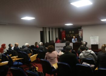 Ankara’da ekoloji paneli: Ekolojik yıkım savaş aracı olarak kullanılıyor