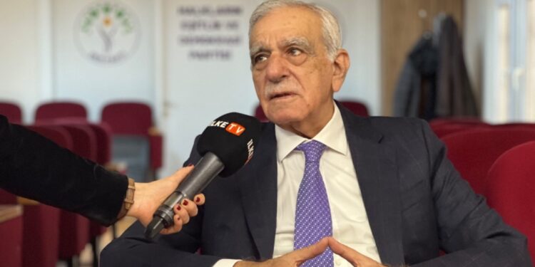 Türk: Türkiye Kürt düşmanlığını sürdürdüğü sürece barıştan söz etmek imkansız