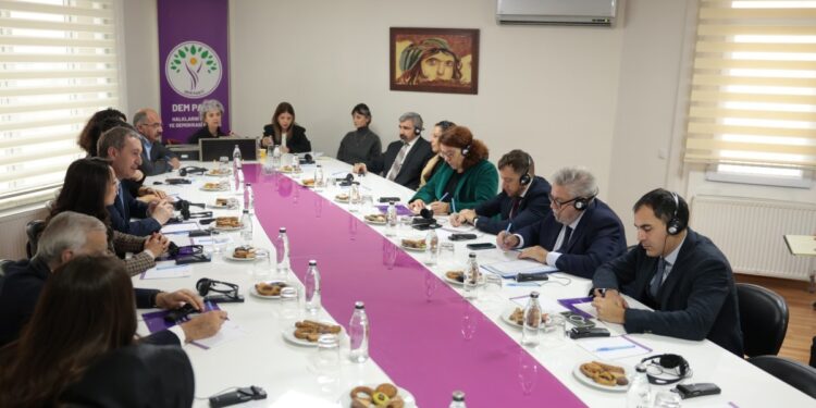 AP Türkiye Raportörü’nden DEM Parti’ye ziyaret