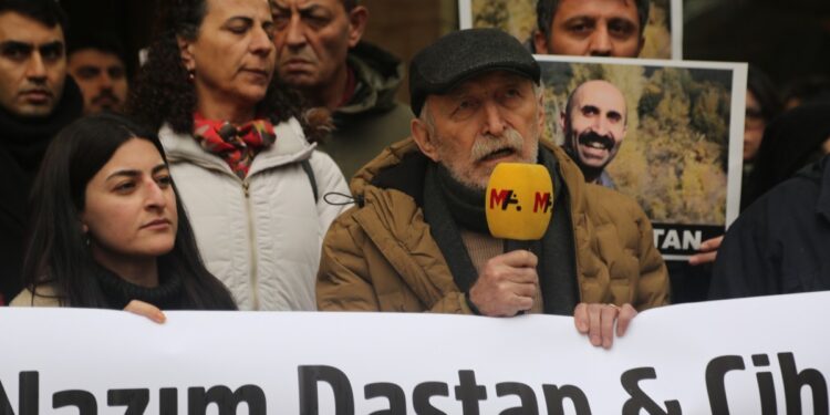 Gazetecilerin katledilmesi Ankara’da protesto edildi: Kameralarını yerde bırakmayacağız