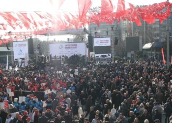 Binler ‘Artık yeter birlikte ses olmanın zamanı’ mitinginde buluştu