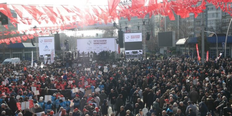 Binler ‘Artık yeter birlikte ses olmanın zamanı’ mitinginde buluştu