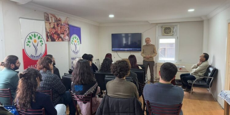 Daştan ve Bilgin anısına ‘Press’ gösterimi