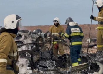 Azerbaycan: Kazakistan’da düşen uçağı Rus füzeleri düşürdü