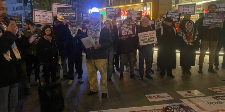 Erdoğan’ı protesto edenlerin tutuklanmasına tepki: Asıl suçlular yargılansın