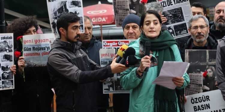 Özgür Ülke anması: Saldırılar bizi yürüyüşümüzden alıkoymayacak