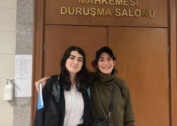 Gazeteci Zeynep Kuray’ın duruşması ertelendi