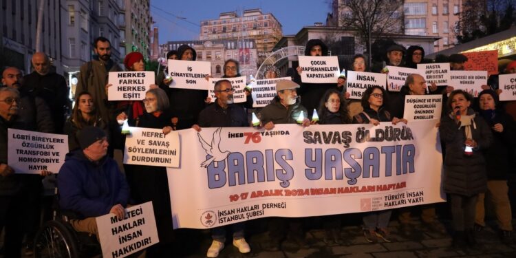 İnsan Hakları Haftası eylemleri: Barış yaşatır