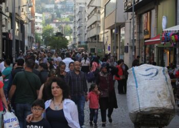 İzmir Kemeraltı esnafı: 2025 zor geçecek