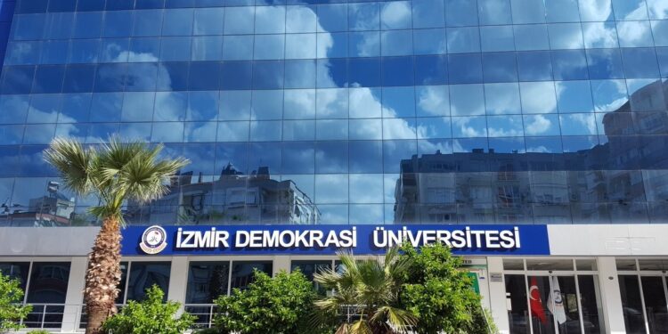 İzmir Demokrasi Üniversitesi’nde usulsüzlük iddiası