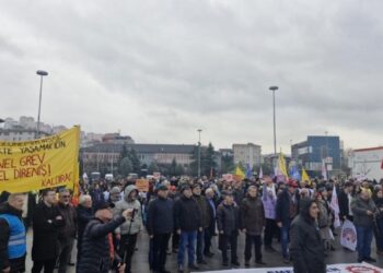 Kocaeli’de ‘geçinemiyoruz’ mitingi: İmralı’daki görüşmeleri önemsiyoruz