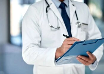 ‘Aile Sağlık Merkezleri ticarethaneye dönüştürülüyor’