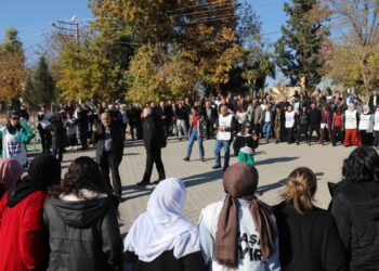 Sınırda direniş 6’ncı gününde: Çözüm istiyorsanız İmralı kapılarını açın