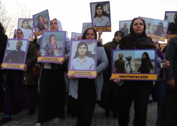 Katledilen gazeteciler için yürüyüş: Miraslarına sahip çıkacağız