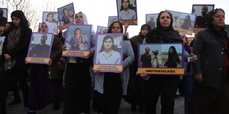 Katledilen gazeteciler için yürüyüş: Miraslarına sahip çıkacağız