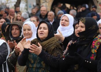 ‘Saldırılara sessiz kalmak suça ortak olmaktır’