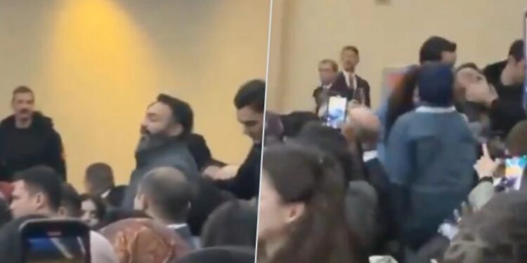 Erdoğan’ı protesto eden 9 kişi tutuklandı