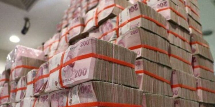 Hazine 31,9 milyar borçlandı