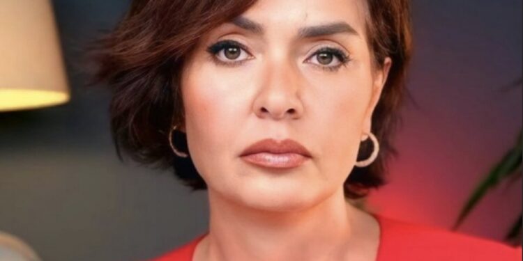 Gazeteci Özlem Gürses gözaltına alındı