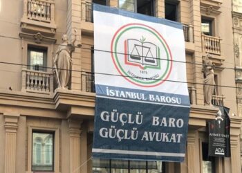 Hukuk örgütlerinden İstanbul Barosu’na destek