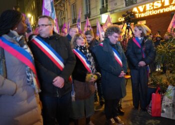 Paris’te katledilenler anıldı