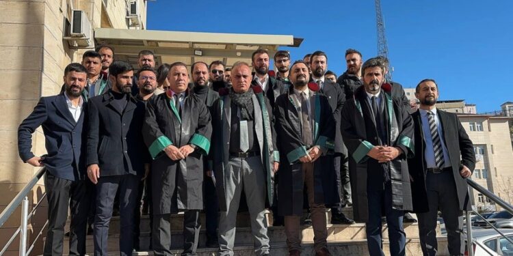 Üye hakimden avukatlara: Ne konuşuyorsunuz lan!