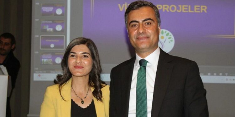 Wan Büyükşehir Belediyesi: Eşbaşkanlarımız görevlerinin başında