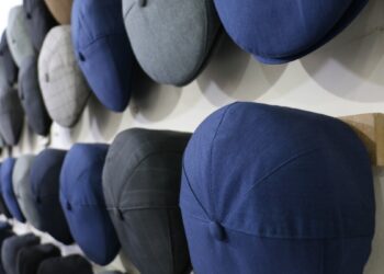 42 yıldır kasket üretiyor