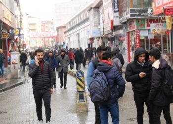 Wan’daki yurttaşlardan fatura tepkisi: İktidar değişmeli