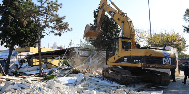 2 bin 58 kaçak yapı yıkıldı, tarihi, doğal kamusal alanlar yeniden düzenlendi