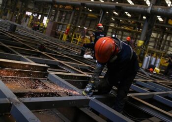 2025 kamu çalışanları toplu sözleşme süreci yaklaşıyor; işçi ve memurlar zam beklentisinde