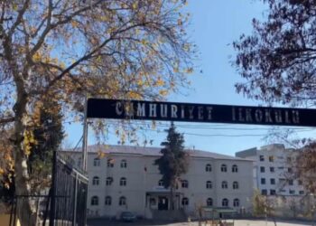 AKP klasiği: 25 milyon harcandı, şimdi yıkılacak!