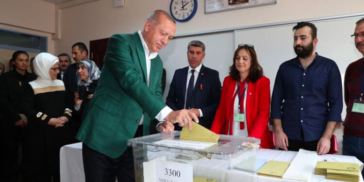AKP’li isimden “Erken değil, öne alınmış seçim” çıkışı