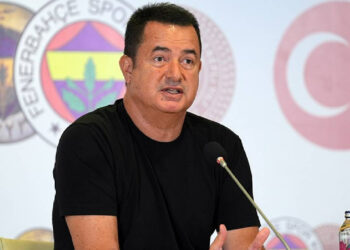 Acun Ilıcalı'dan Galatasaray'a Sert Eleştiriler: 'Türkiye'de Başka Takım Yok Zannediyorlar!'