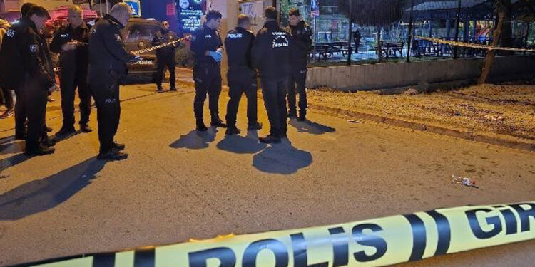 Adana’da silahlı saldırı: Evinin önünde öldürüldü