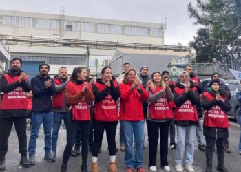 Adil ücret talep eden ve yaşam koşullarının iyileştirilmesini bekleyen Hitachi Energy işçileri greve devam ediyor