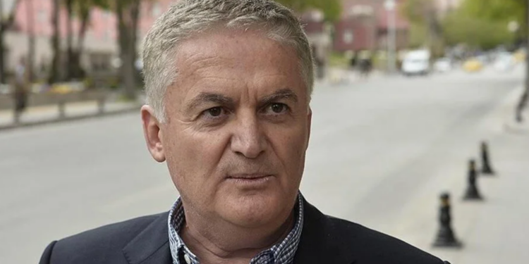 Ahmet Zeki Üçok, İYİ Parti'den İstifa Etti