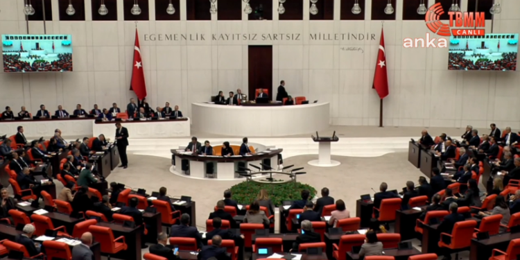 Aile ve Sosyal Hizmetler ile Milli Eğitim bakanlıklarının 2025 yılı bütçeleri kabul edildi